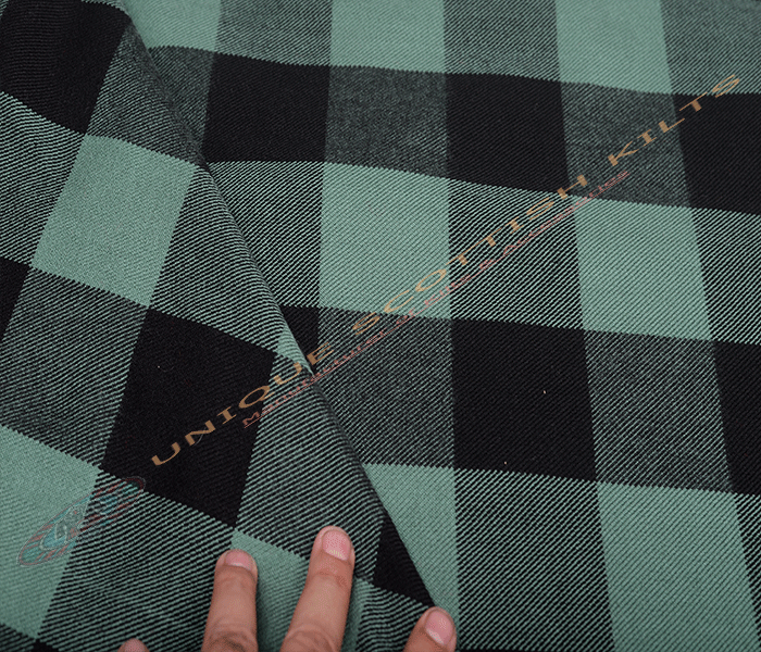 Robin Hood Tartan 8 Yard Kilt - Image 3